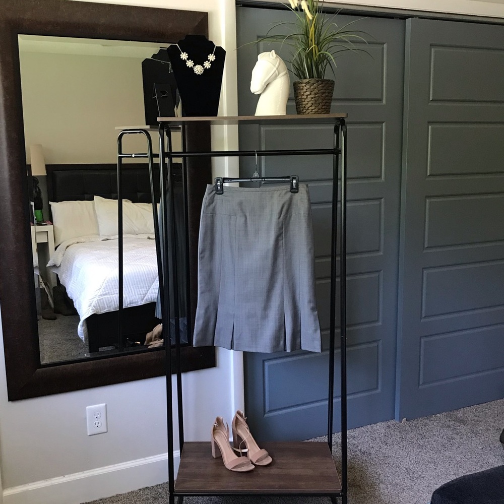 LOFT Ann Taylor grey knee length skirt Sz 6 NWOT